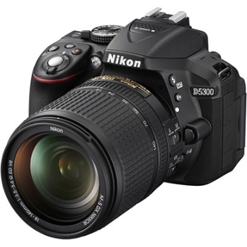 Nikon D5300 kit 18-140