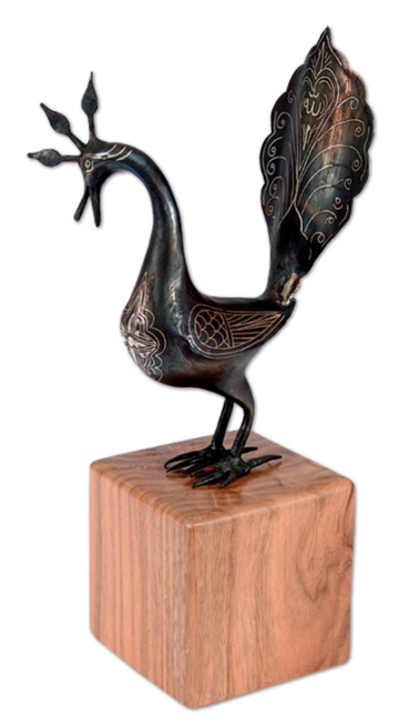 تندیس طاووس علم نقره کوب